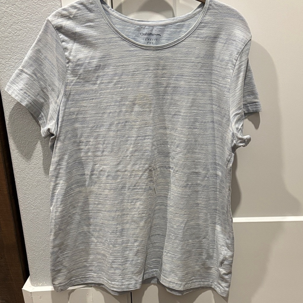Croft & Barrow Light Gray Tee